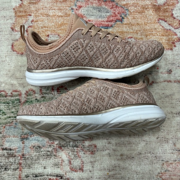 APL Athletic Propulsion Labs Techloom Phantom Rose Gold/Pink Women’s Shoe Size 7 - Picture 6 of 13